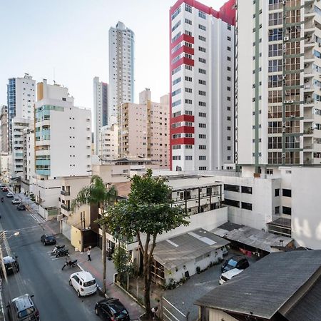 Em Frente Ao Shopping Atlantico! Com Sacada, Garagem E Ar Condicionado Balneario Camboriu Exterior photo
