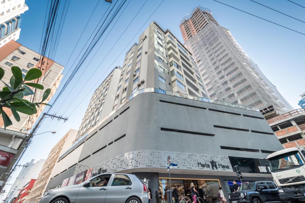 Em Frente Ao Shopping Atlantico! Com Sacada, Garagem E Ar Condicionado Balneario Camboriu Exterior photo