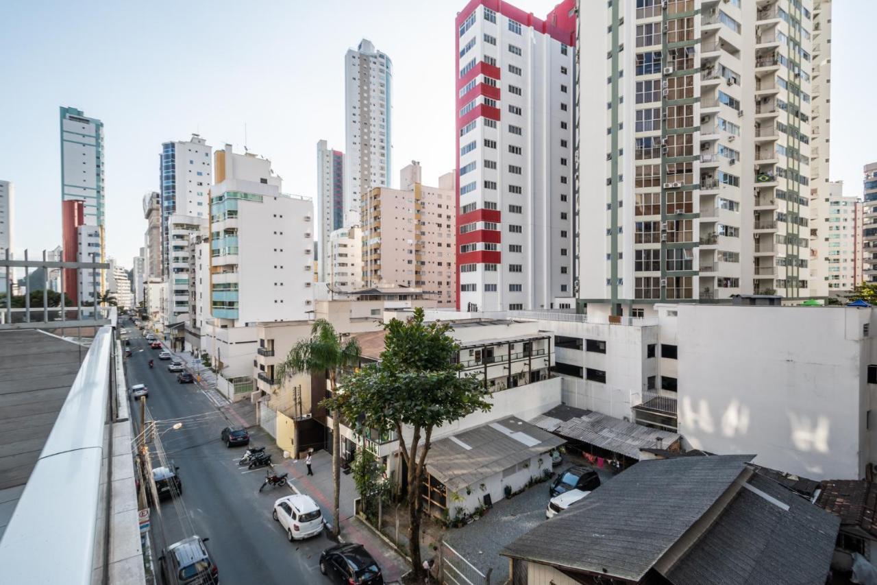 Em Frente Ao Shopping Atlantico! Com Sacada, Garagem E Ar Condicionado Balneario Camboriu Exterior photo
